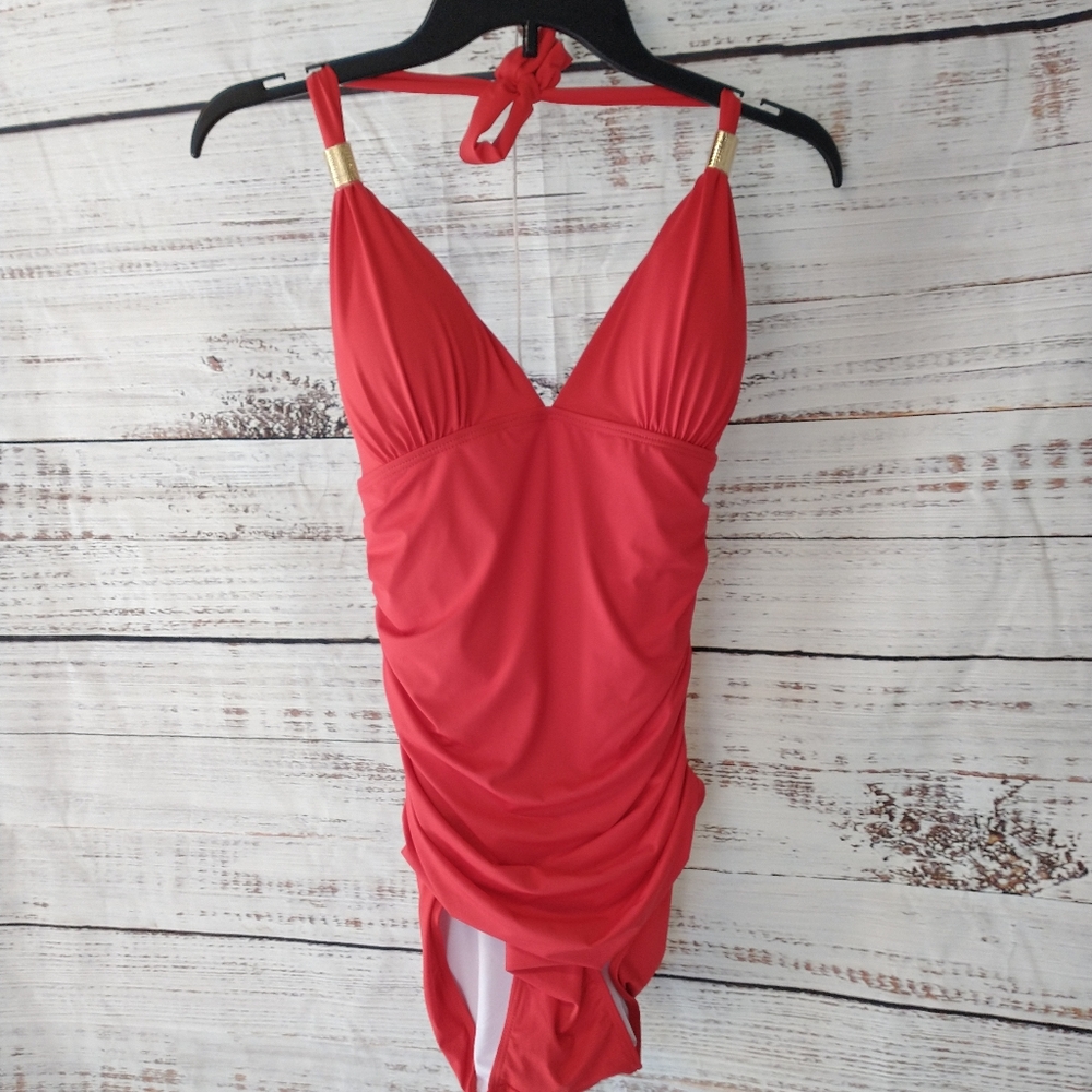 No brand new no tag swimwear size M.    I